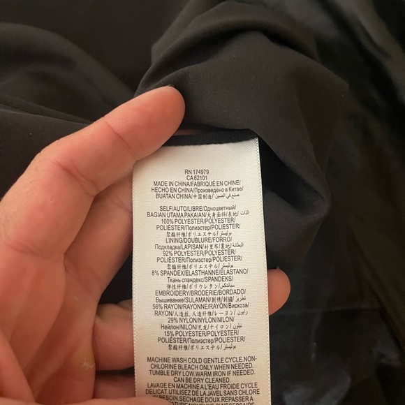 Floral embroidered blck tulle BCBG Cocktail dress size 4 - Picture 5 of 8